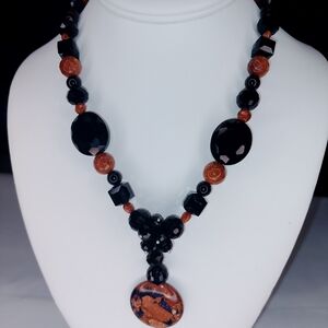 Elegant Black and Brown Semi-precious Stones Beaded Necklace